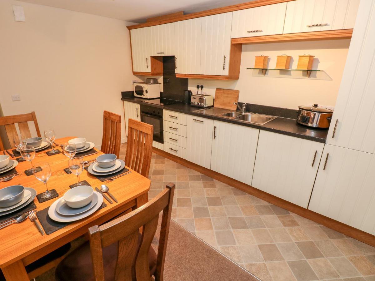 The Farm House Villa Tenby Bagian luar foto